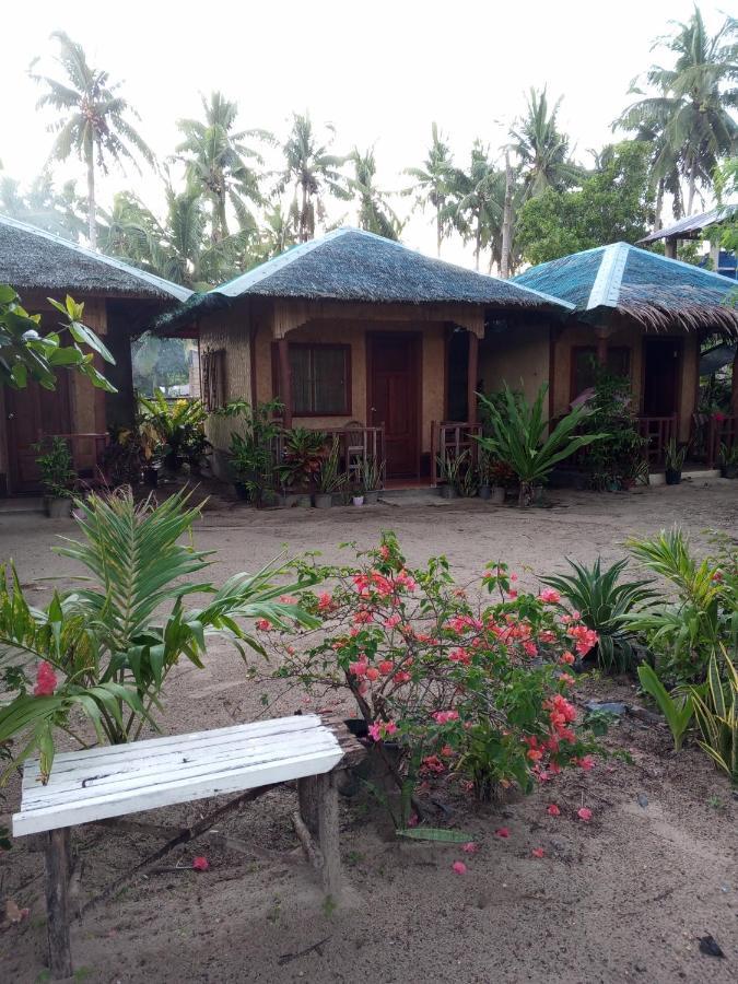 Akoya Beach Park And Cottages Locaroc Bagian luar foto
